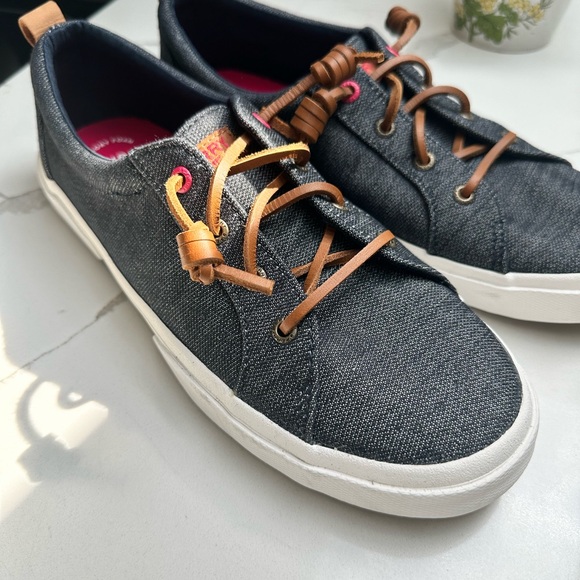 Sperry Shoes - Women’s size 9 Sperry Top-sider’s Memory foam insole new without tags never worn